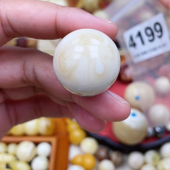 蜜蜡未镶嵌珠宝奇石粉水线26.9