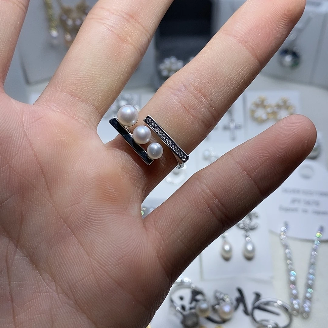 耳饰银S925镶嵌淡水珍珠