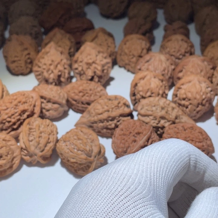 非***白吊坠文玩核桃四座楼