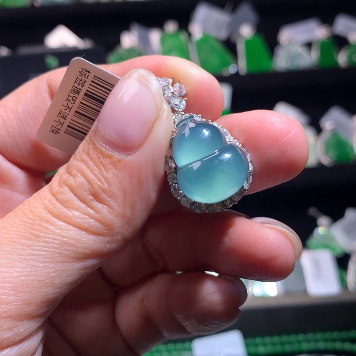 【闪购商品】颈饰银S925镶嵌翡翠