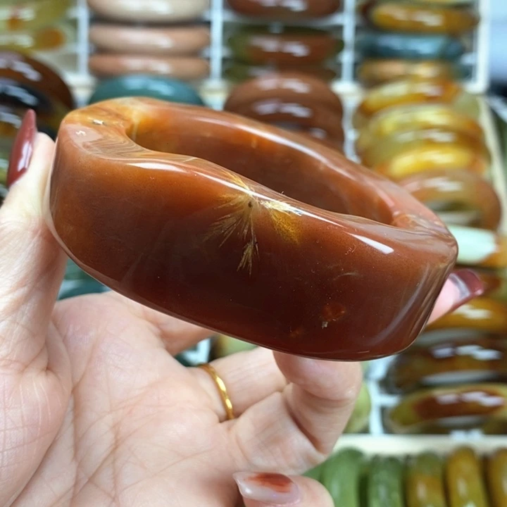 蛇纹石玉手镯未镶嵌59