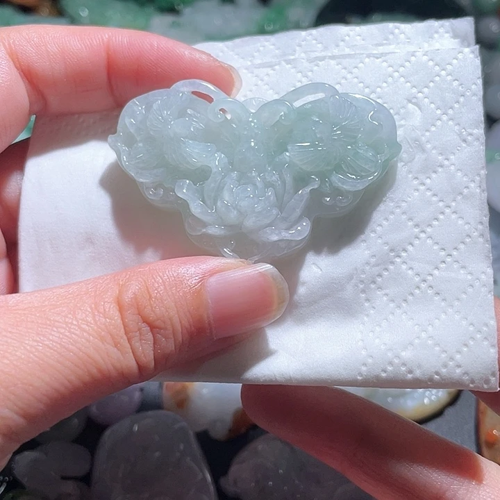 颈饰未镶嵌翡翠天