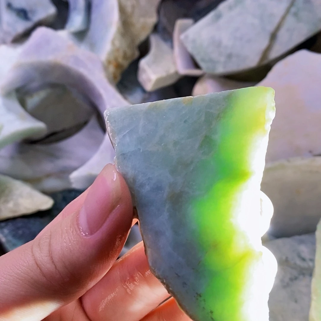 翡翠未镶嵌颈饰天然翡翠