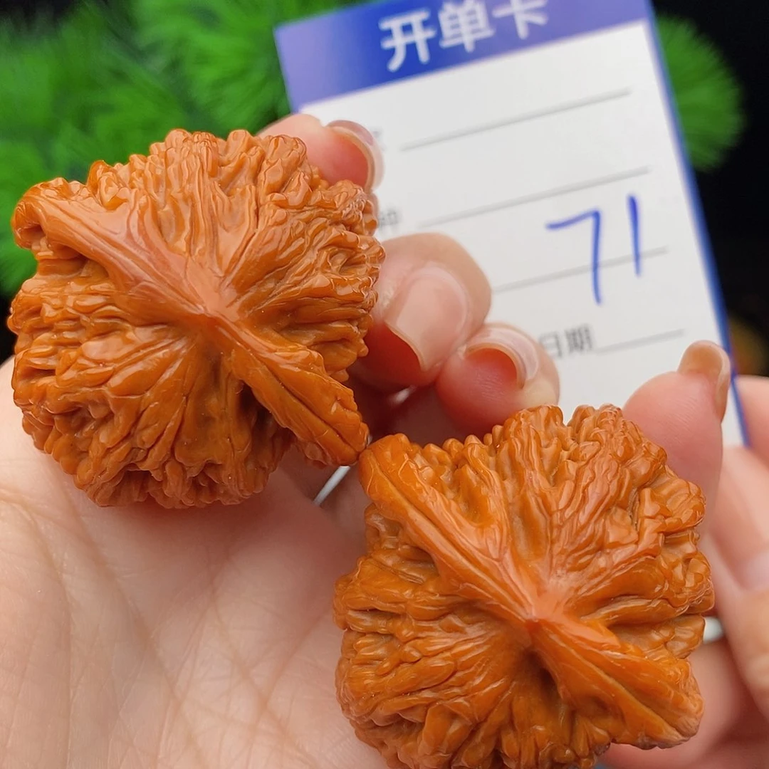 文玩核桃把件42虎头71