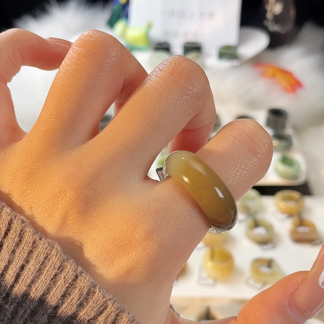 和田玉未镶嵌戒指c68蓝糖轮胎18.4