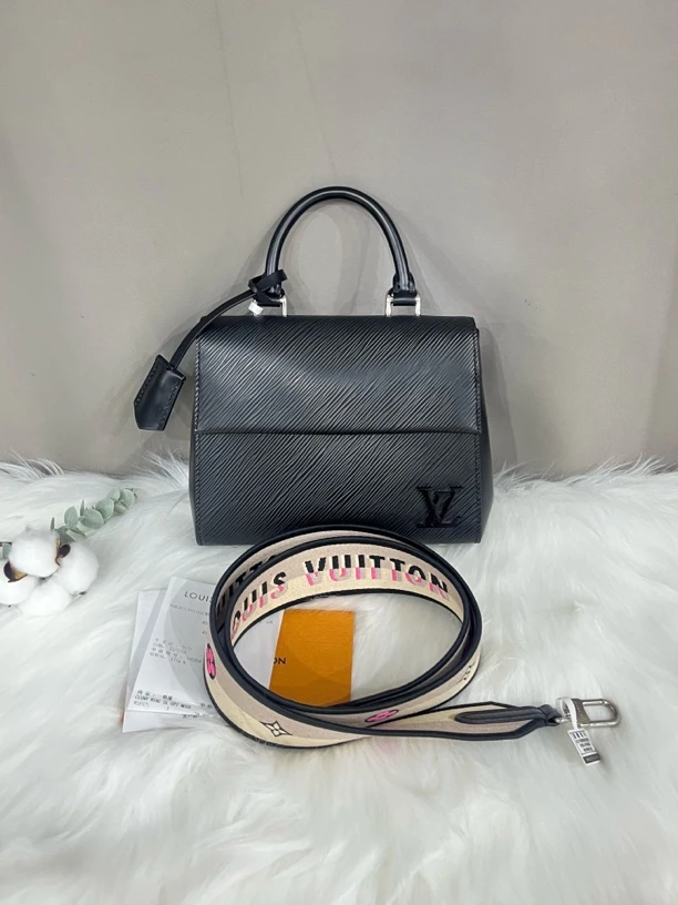 95新 LouisVuitton/路易威登 经典黑色水波纹手提包迷你克鲁尼款