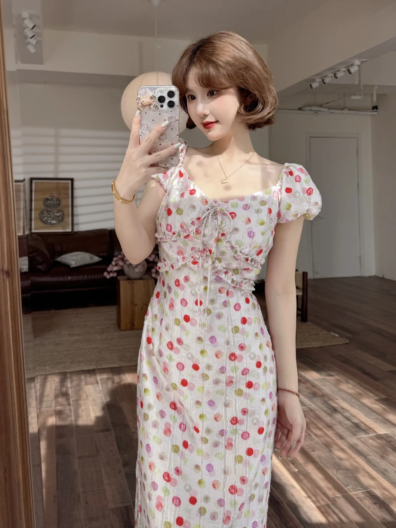 蕾英俊-漫步波光-夏季法式波点莱赛尔小V领系带茶歇连衣裙JF6305
