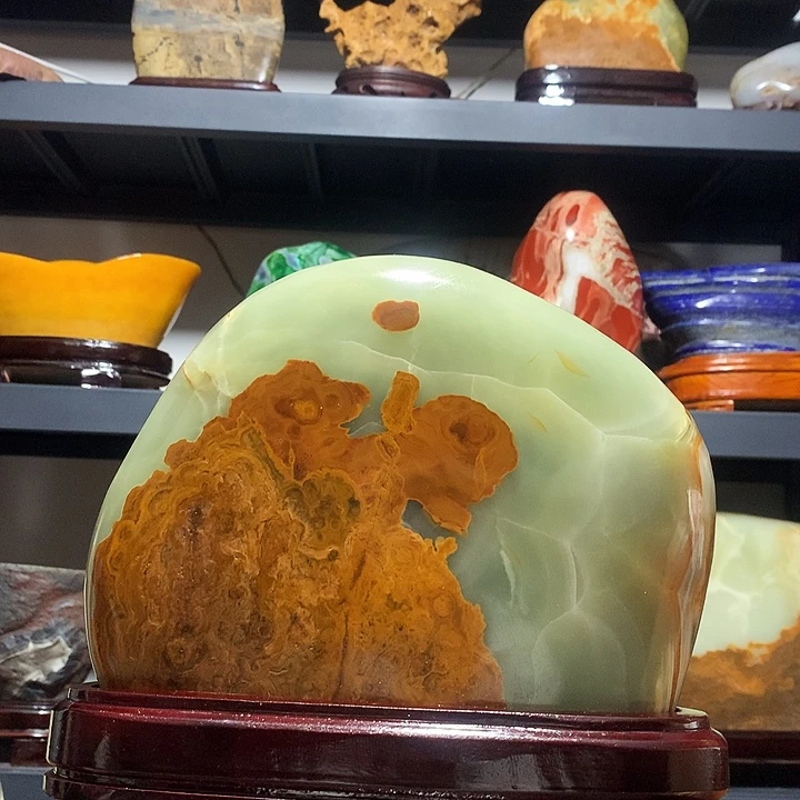 石材宽23厘米高24厘米