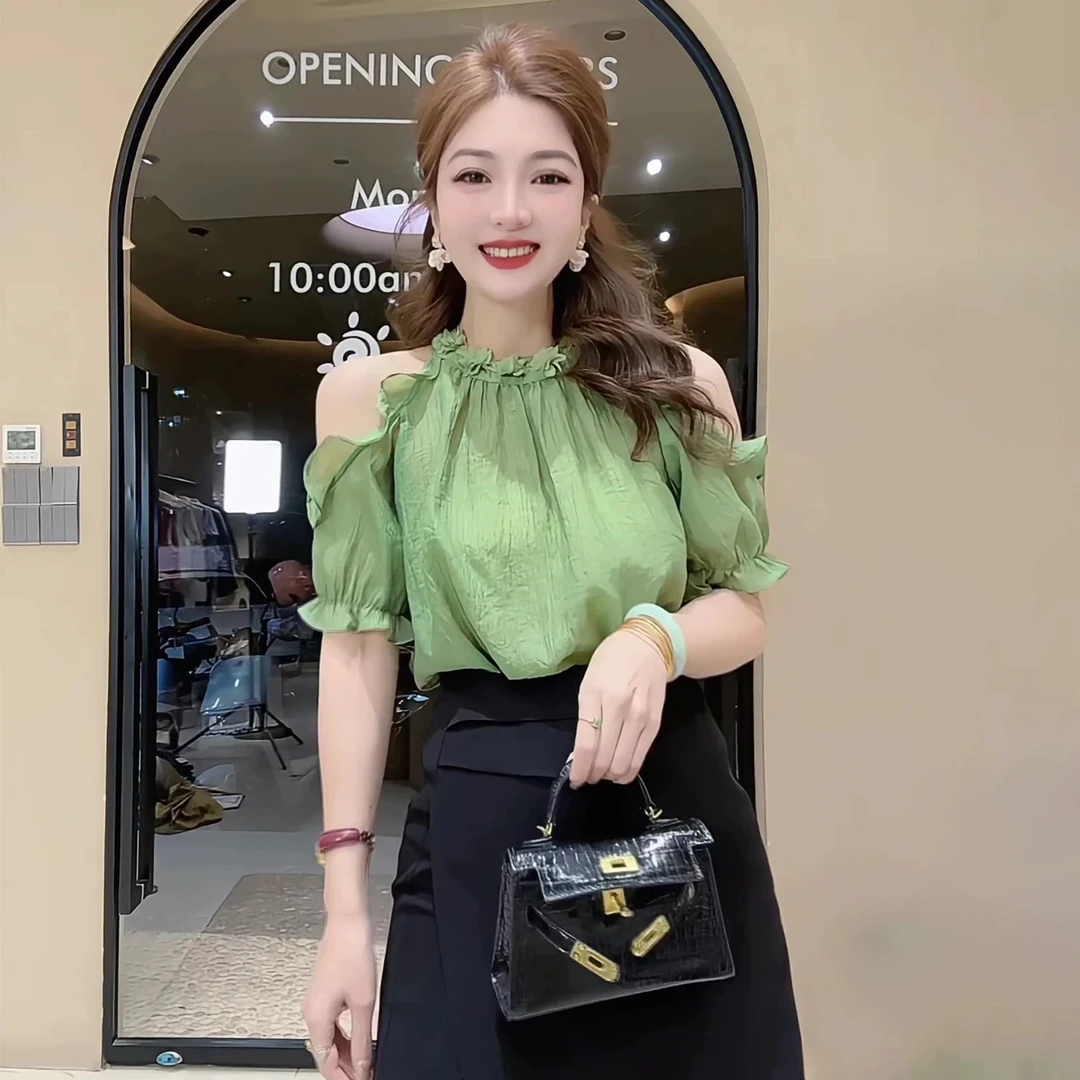 流行绿色露肩衬衫女夏季绝美韩系chic气质上衣
