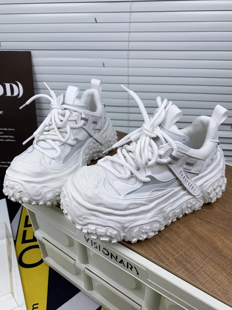 透气网面溶解鞋2025夏季新款贝壳头厚底休闲女鞋百搭系带面包鞋潮