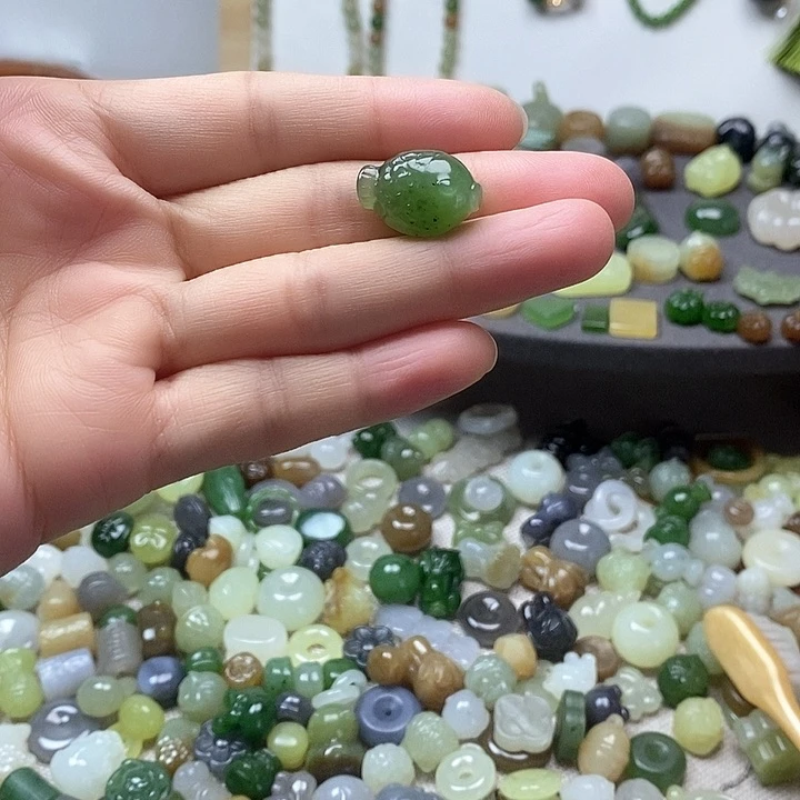 未镶嵌和田玉挂件鱼