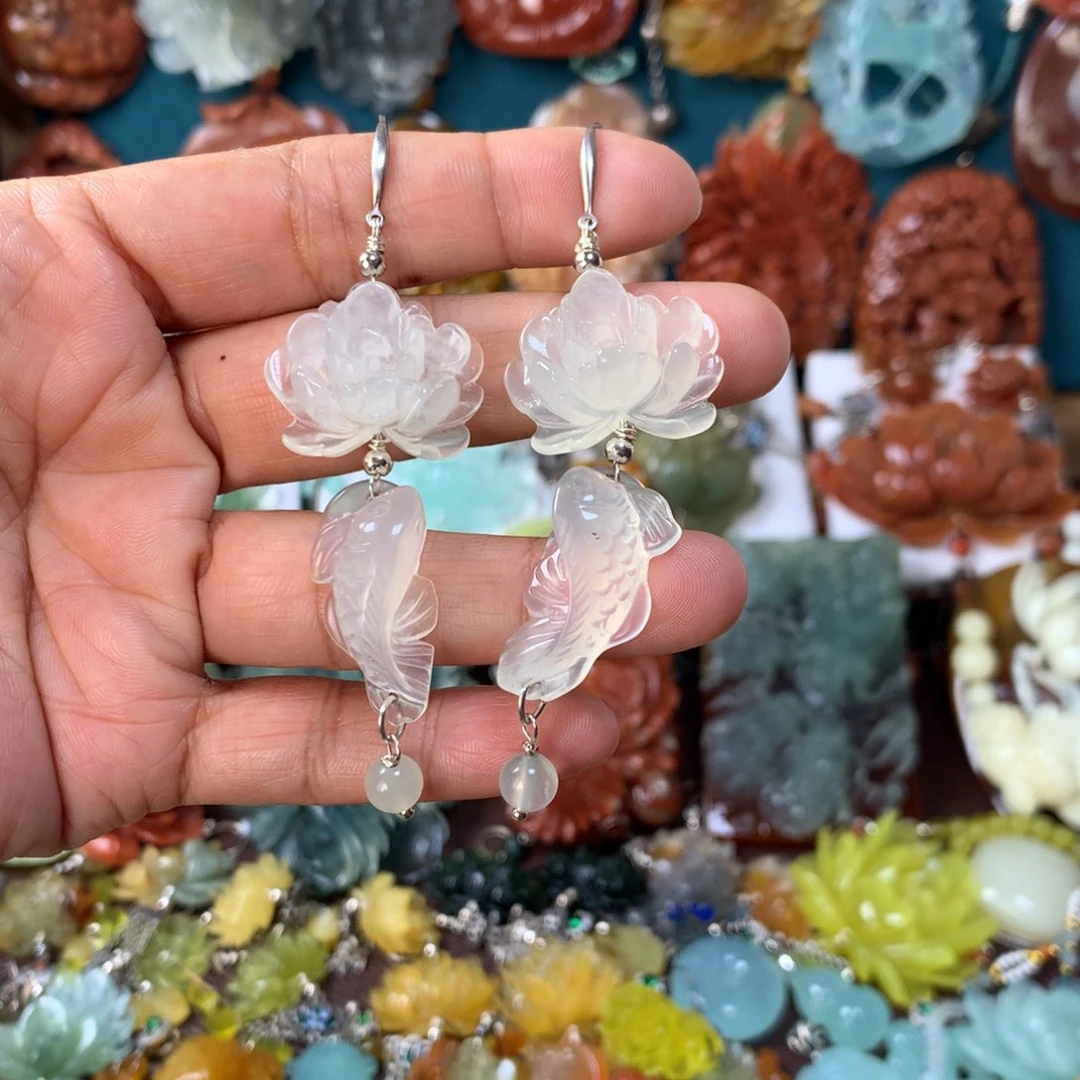 蛇纹石玉未镶嵌耳坠