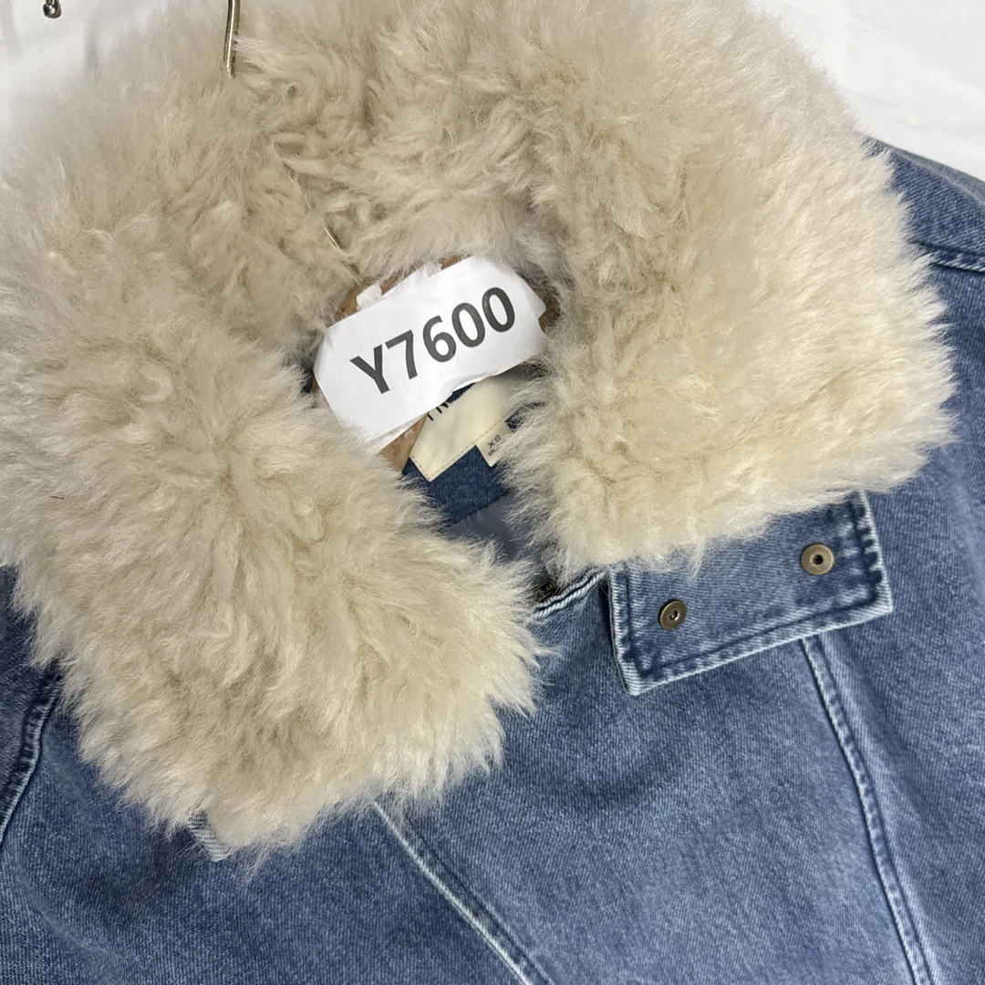 时尚女装【Y7600】叁8J