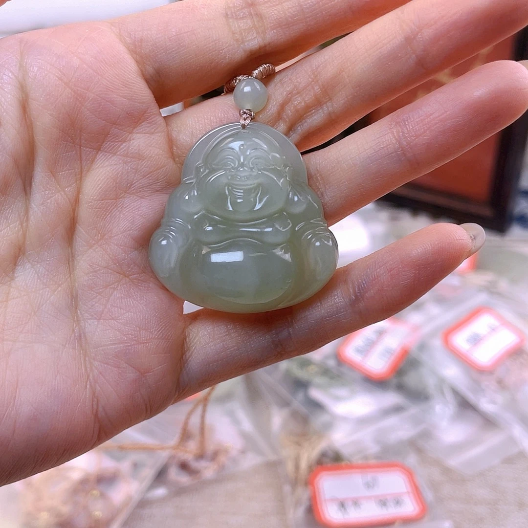 z***z吊坠(赠链)未镶嵌和田玉