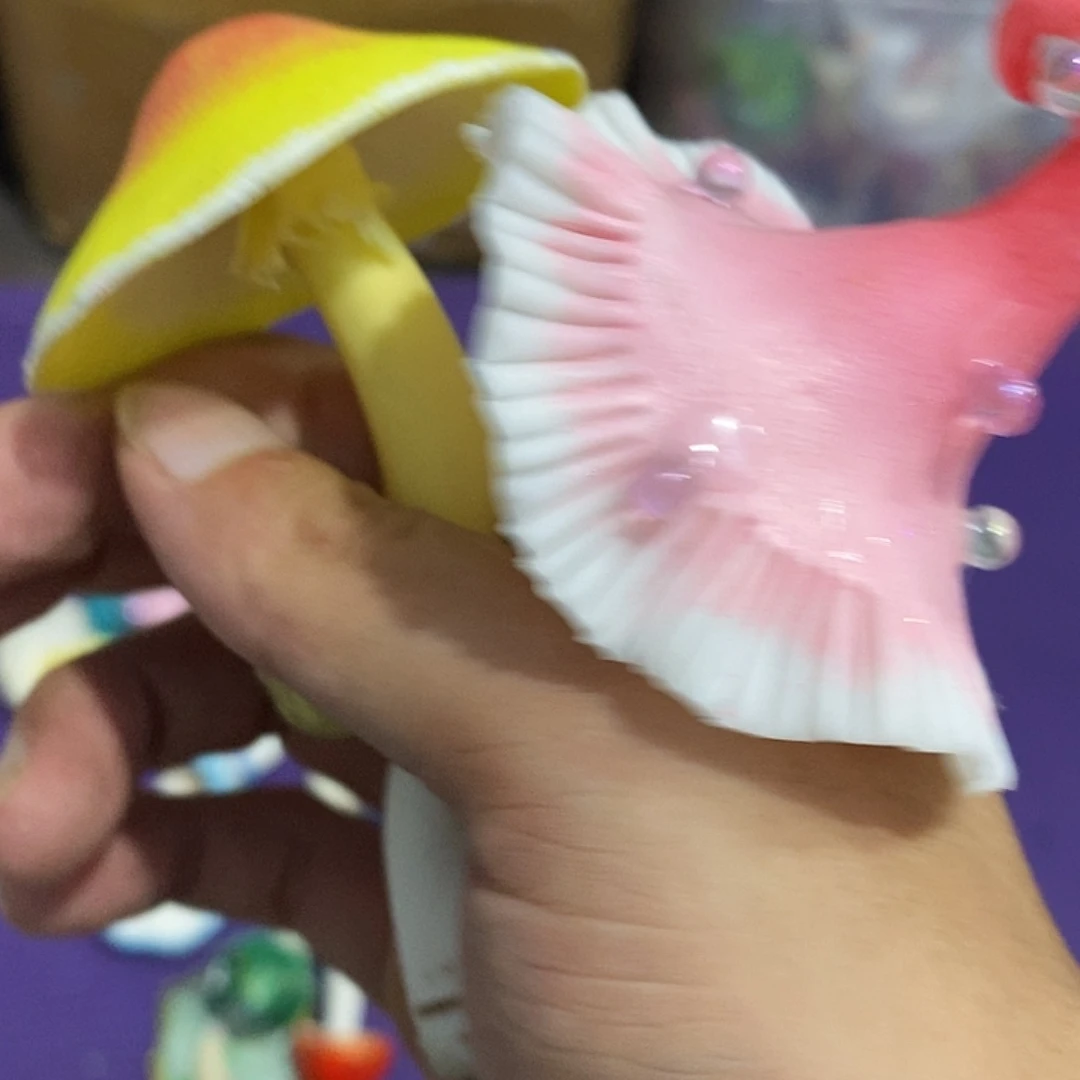 b***.双层款树脂粘土蘑菇冰箱贴