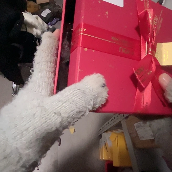 75升。   神。   水。