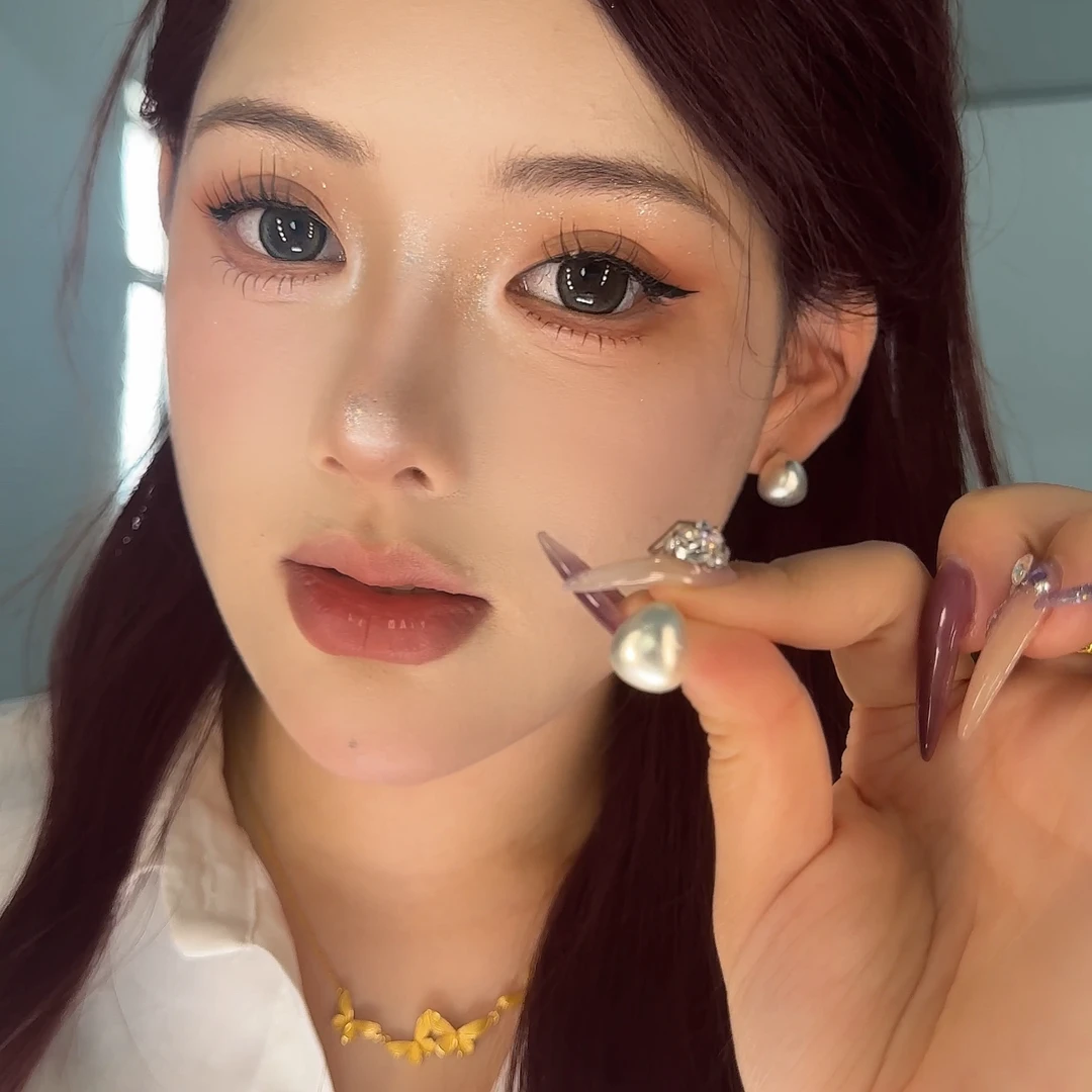 合金耳饰 高级感哑光时尚耳钉女小众复古个性简约百搭气质耳环耳