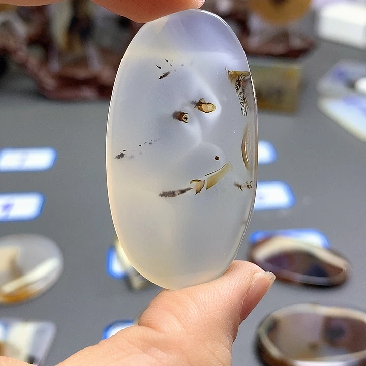 未镶嵌颈饰玛瑙/玉髓