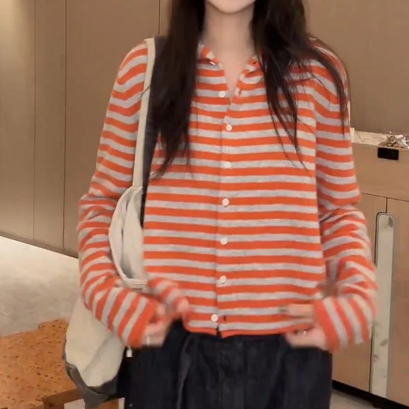 2025新款时尚百搭趣味撞色半高领多扣条纹针织开衫LK2506706