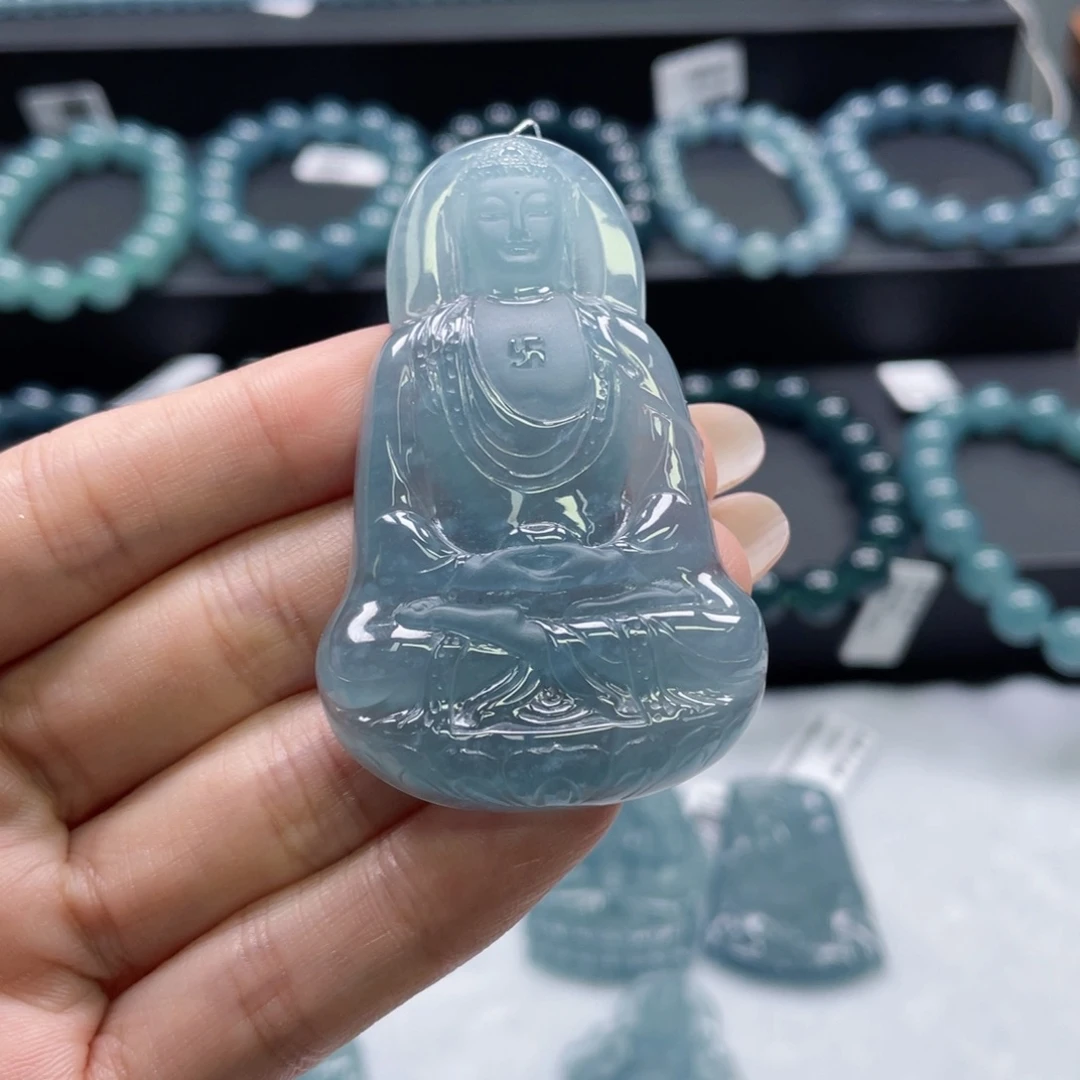 翡翠未镶嵌颈饰大日