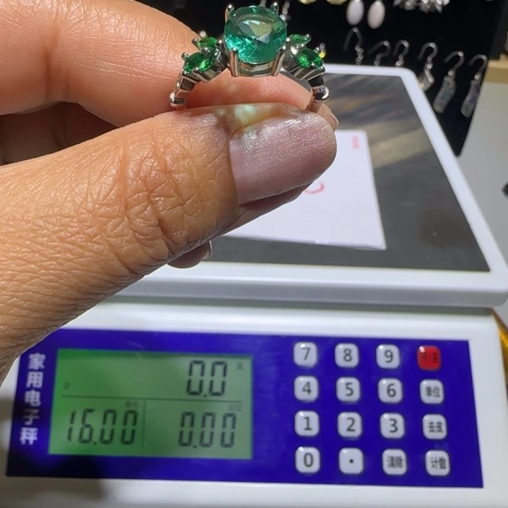 陶火*凰陶瓷制品和各种材料