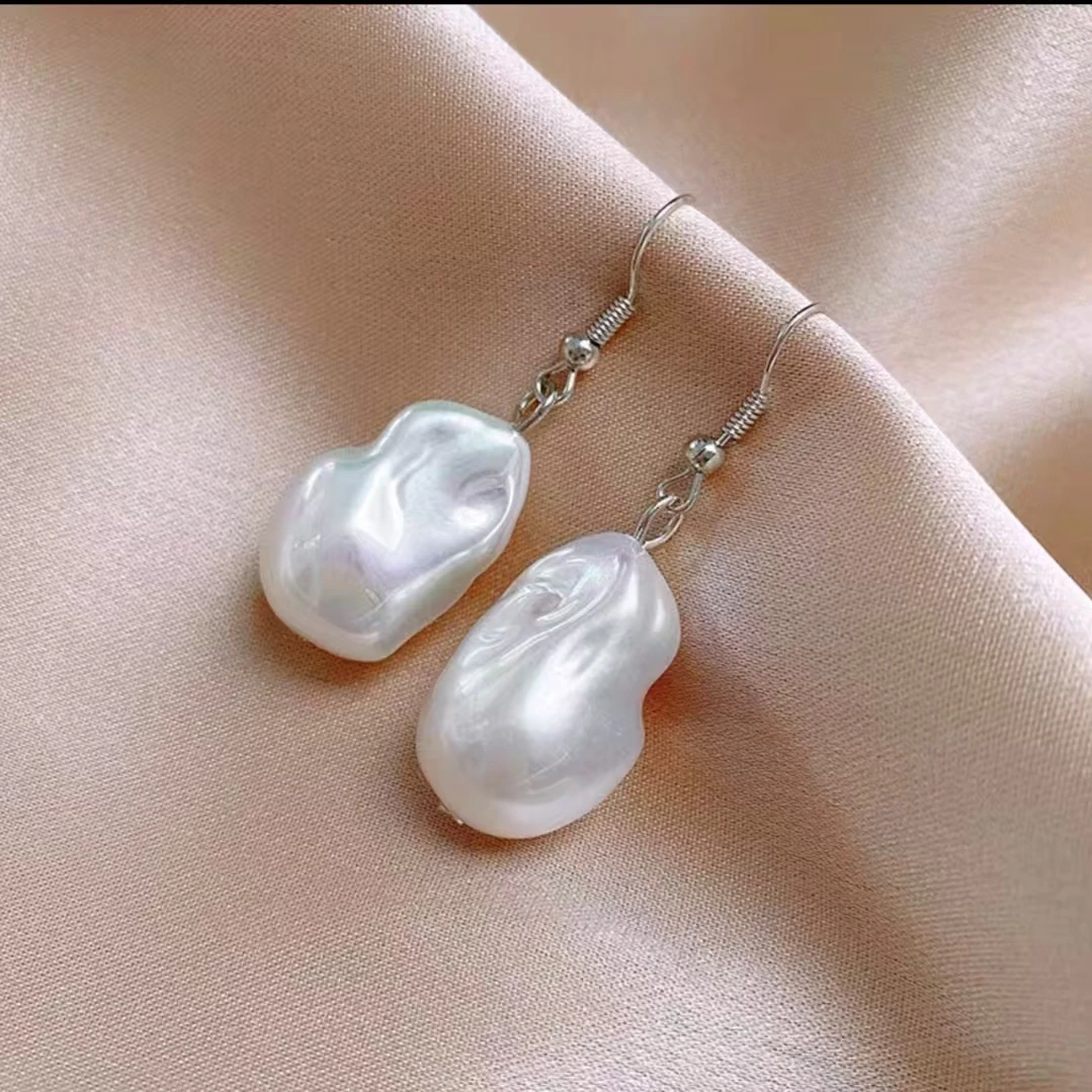 极光大颗粒不规则巴洛克素耳钩