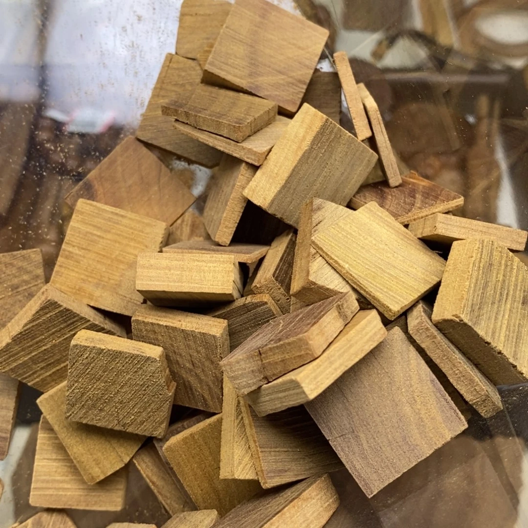 檀香木其他印度迈索尔老山檀碎料10克