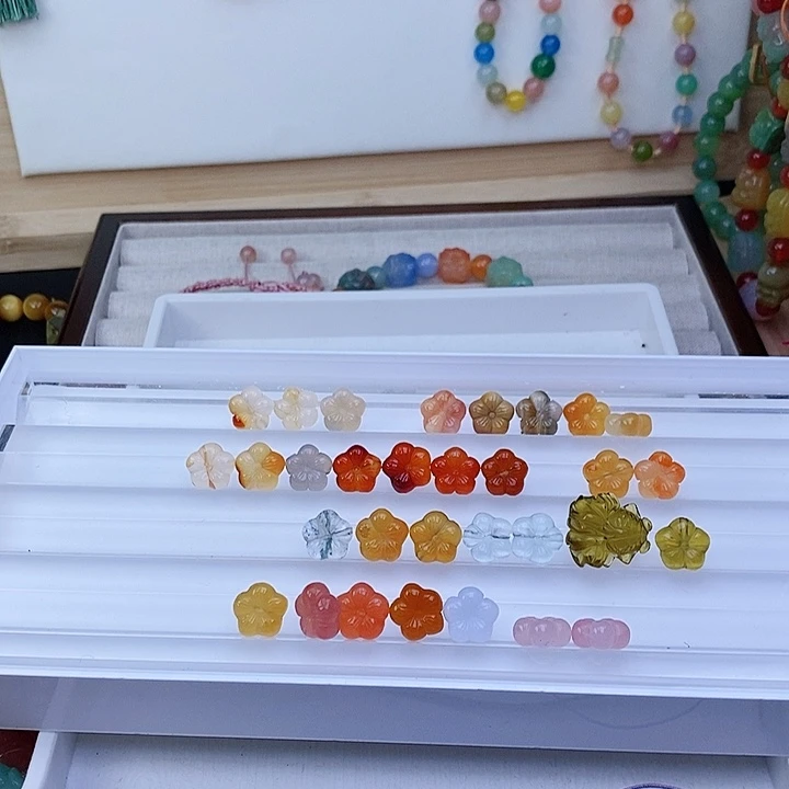 喃***语玛瑙/玉髓车挂合金