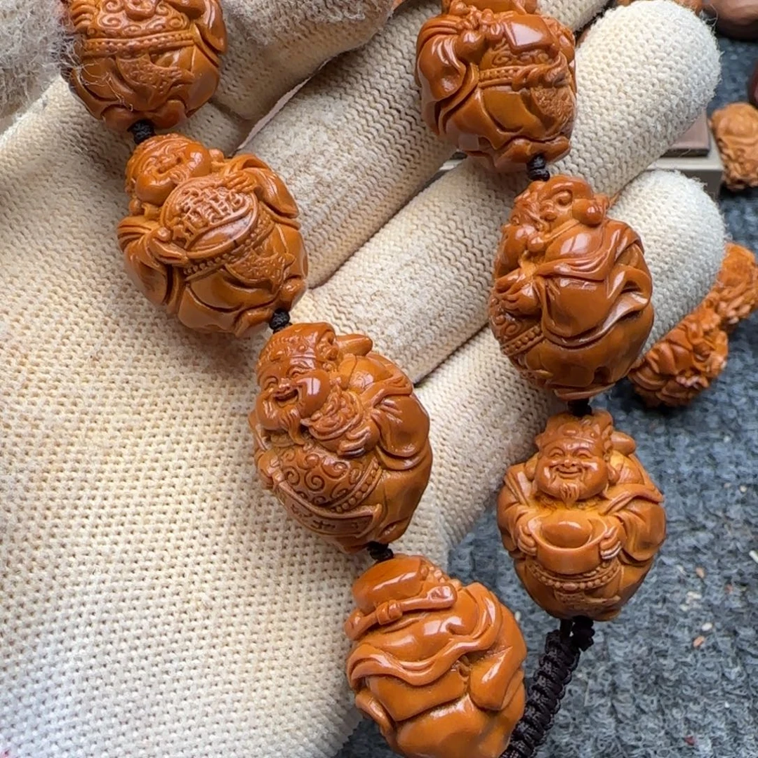 橄榄核吊坠九路财神