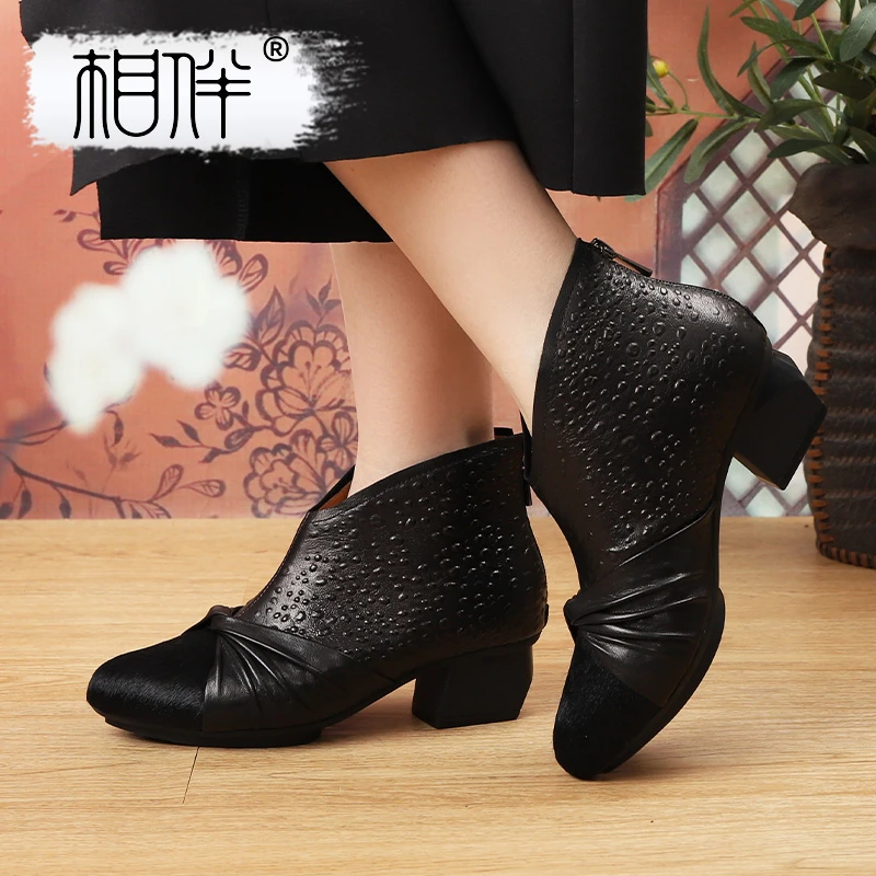 相伴国风复古真皮手工马毛女士短靴秋冬粗跟国风妈妈靴子53251