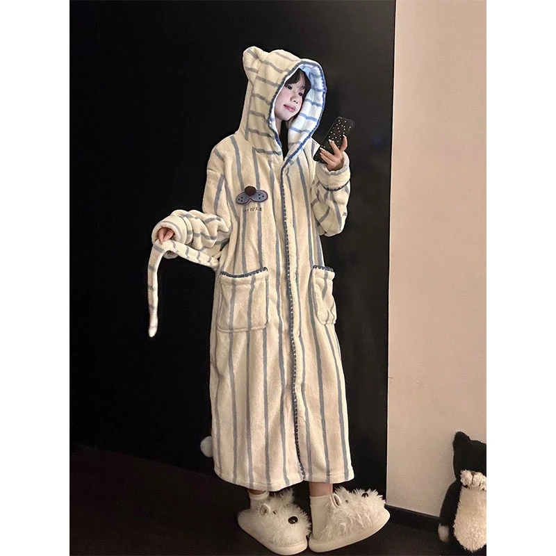 日系条纹酷猫海岛绒连帽睡衣女秋冬季新款绑带保暖加厚家居服睡袍