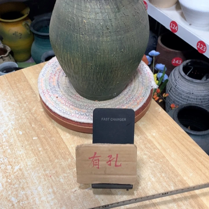 【闪购商品】粗糙盆默认打孔高26口10