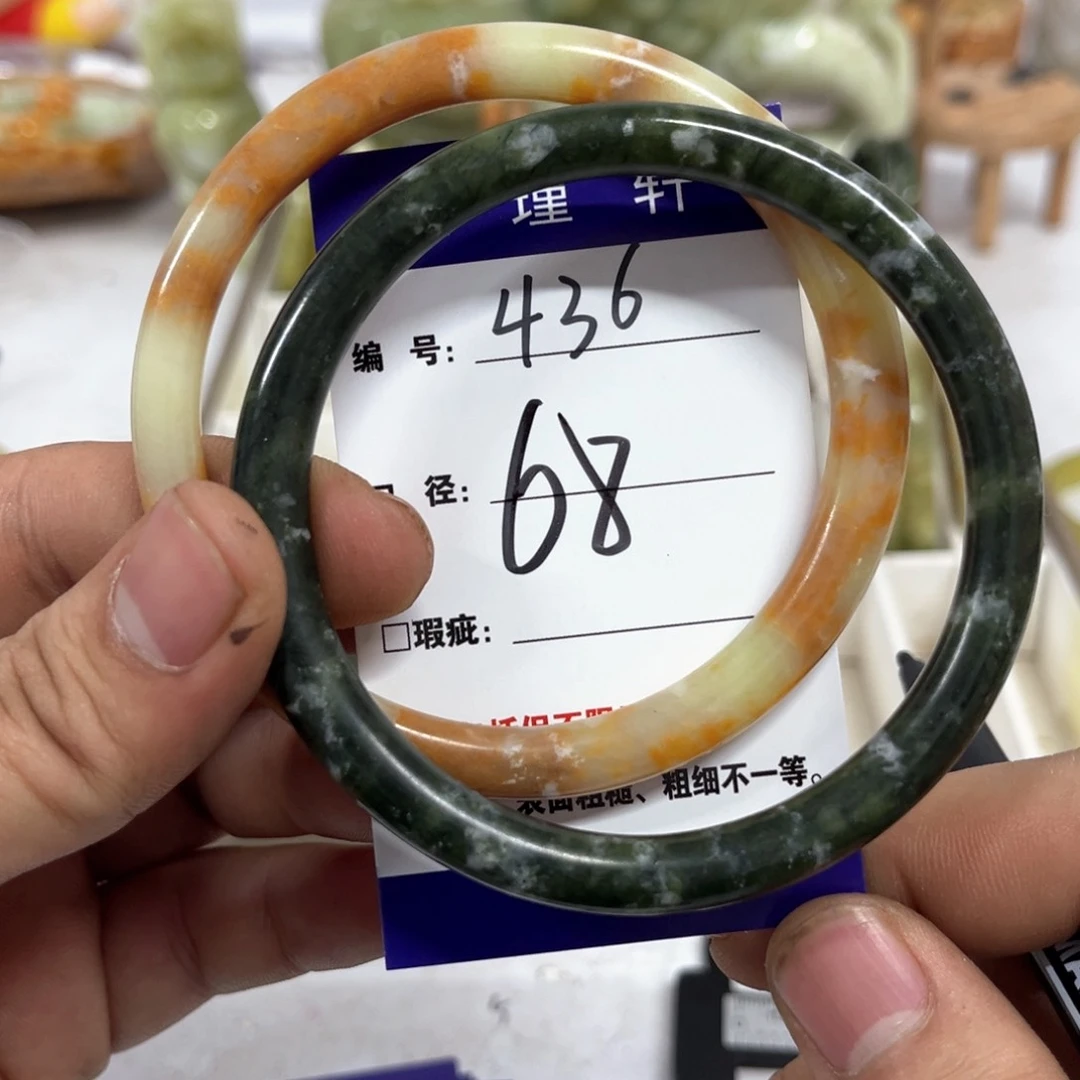 蛇纹石玉手镯未镶嵌