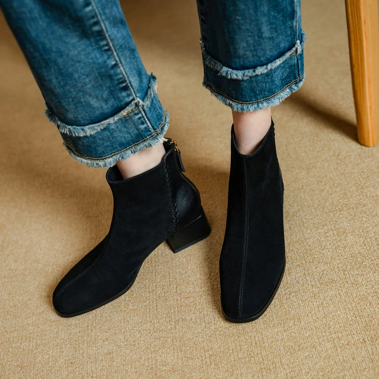 真皮复古方头瘦瘦靴女2025秋新款百搭磨砂粗跟短靴小个子马丁靴女