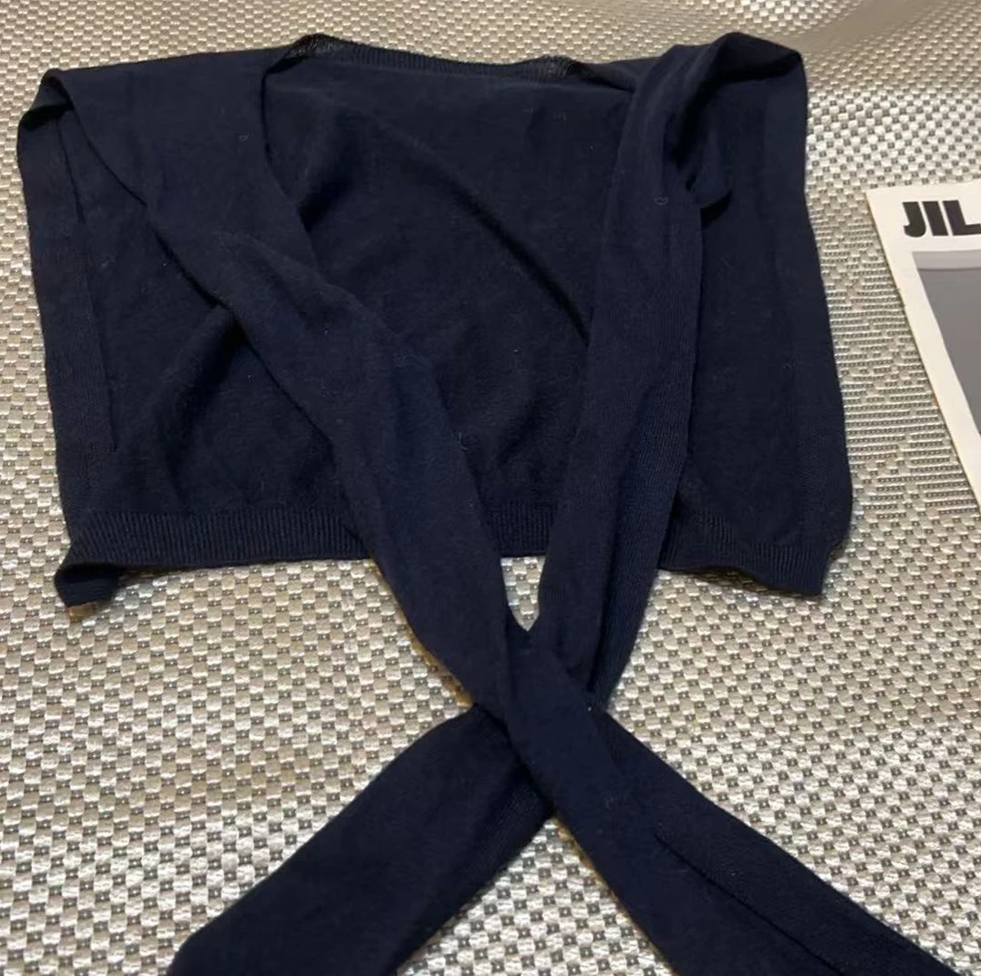 【特价不支持退换】文艺休闲针织披肩外搭女时尚质感纯色披肩