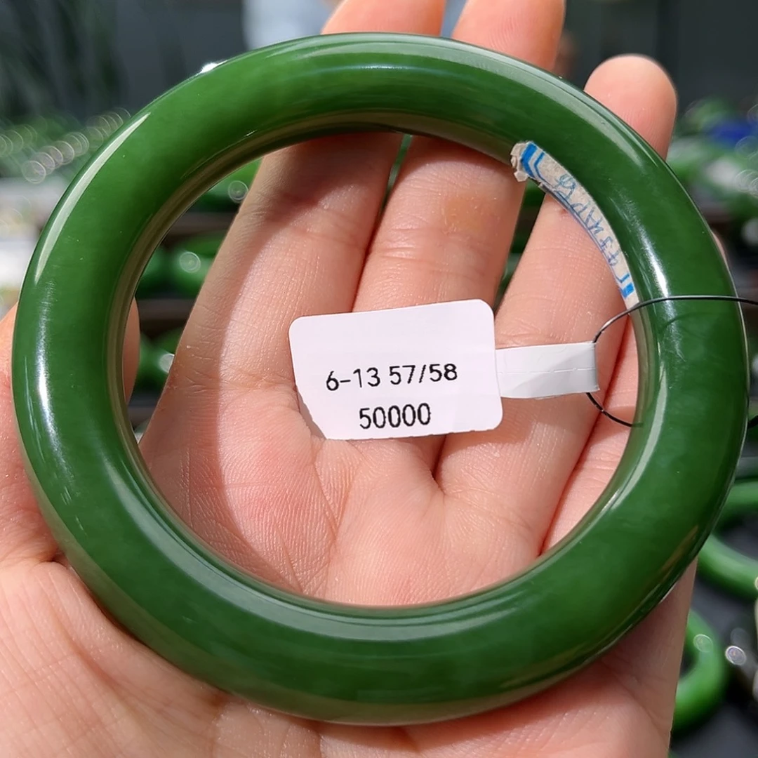 和田玉（碧玉）手镯未镶嵌