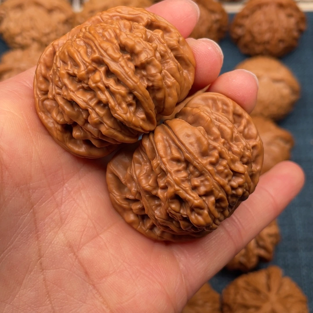 文玩核桃把件42全品山地汉高楼