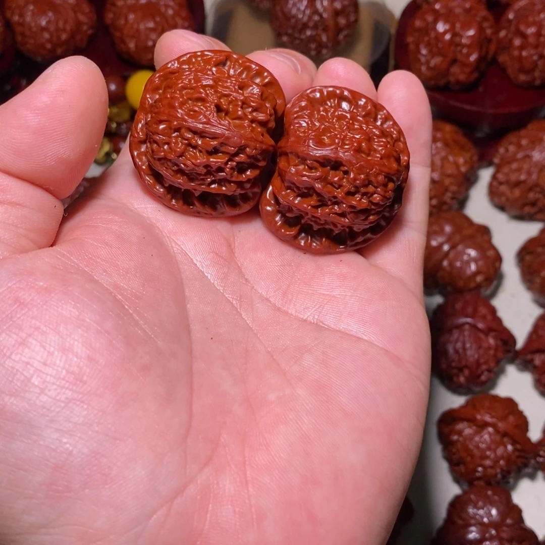 远***9桃核吊坠白狮子白狮子