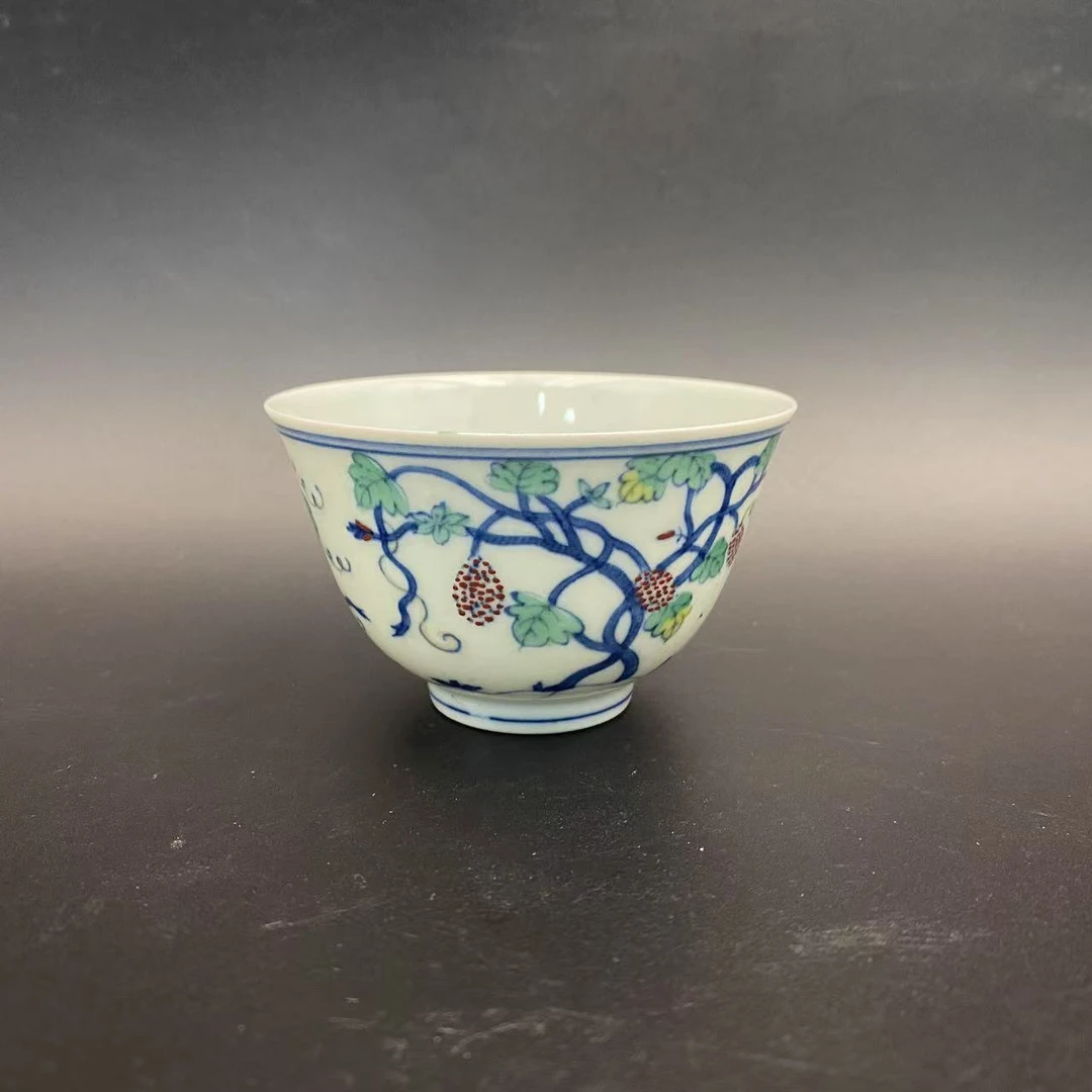 杯子陶瓷摆件（斗彩葡萄）