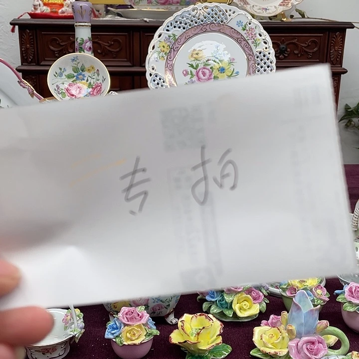 卡***妻陶瓷摆件摆件摆件