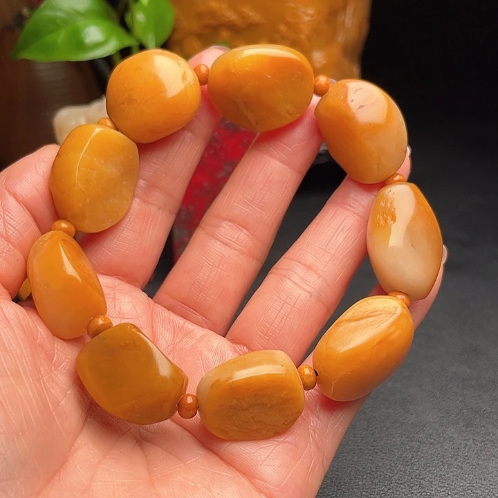 田黄石飞*田黄石把件手串