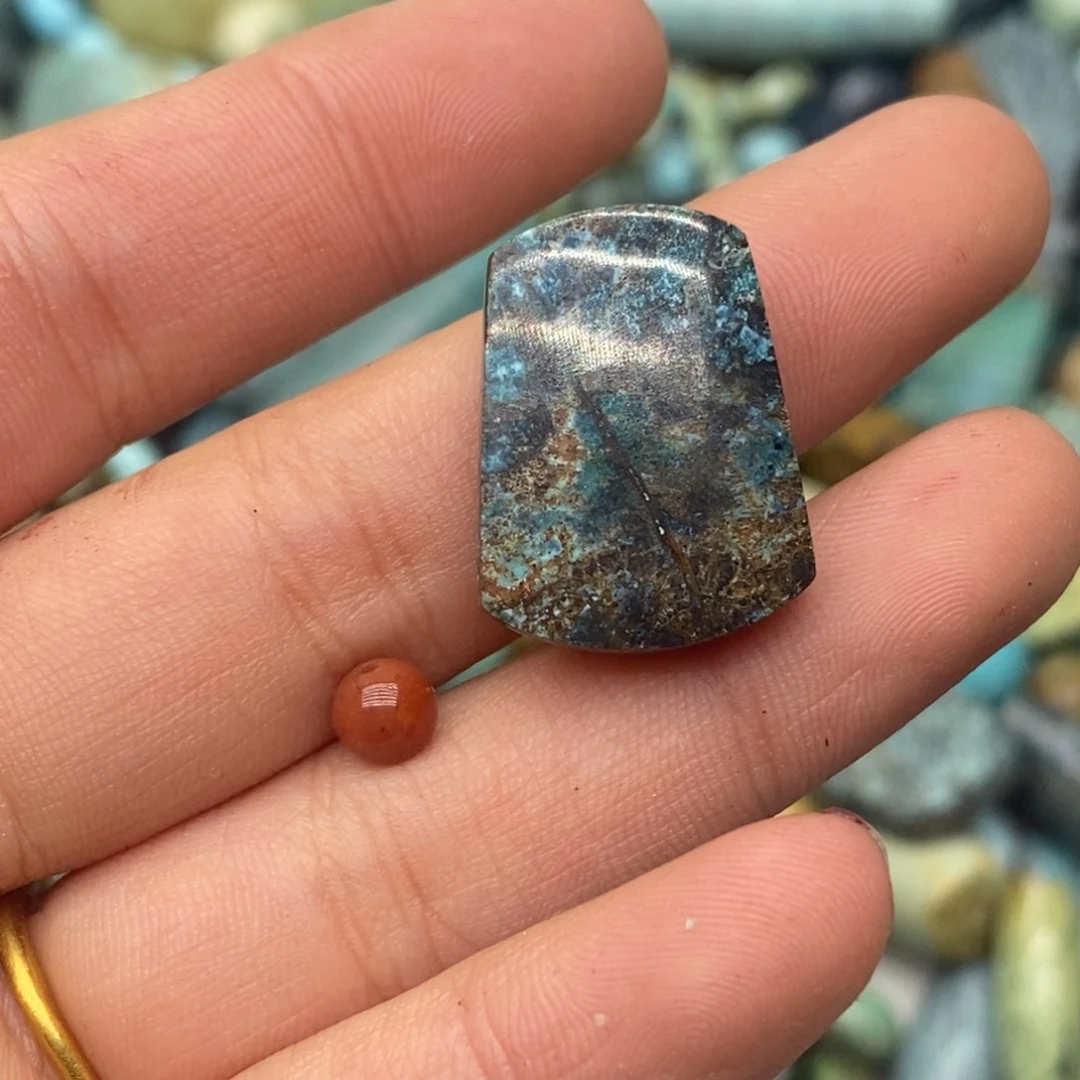 南红玛瑙未镶嵌珠宝奇石