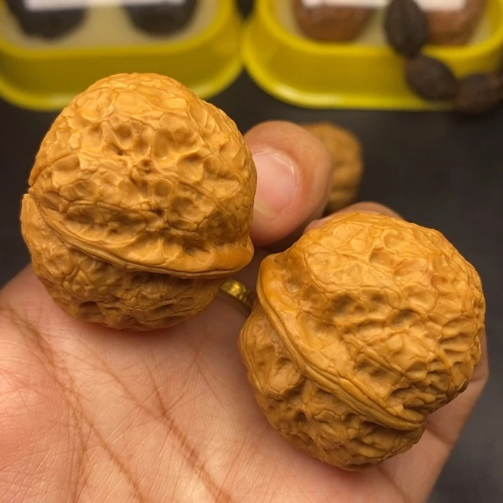 文玩核桃吊坠38尺霸王蟾