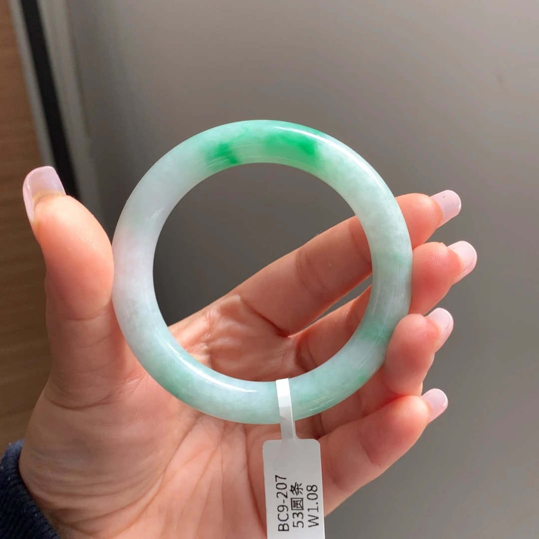 翡翠手镯未镶嵌17 53飘阳绿圆条