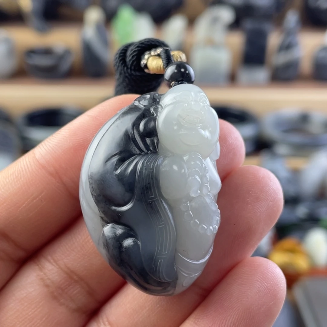 颈饰未镶嵌和田玉三*