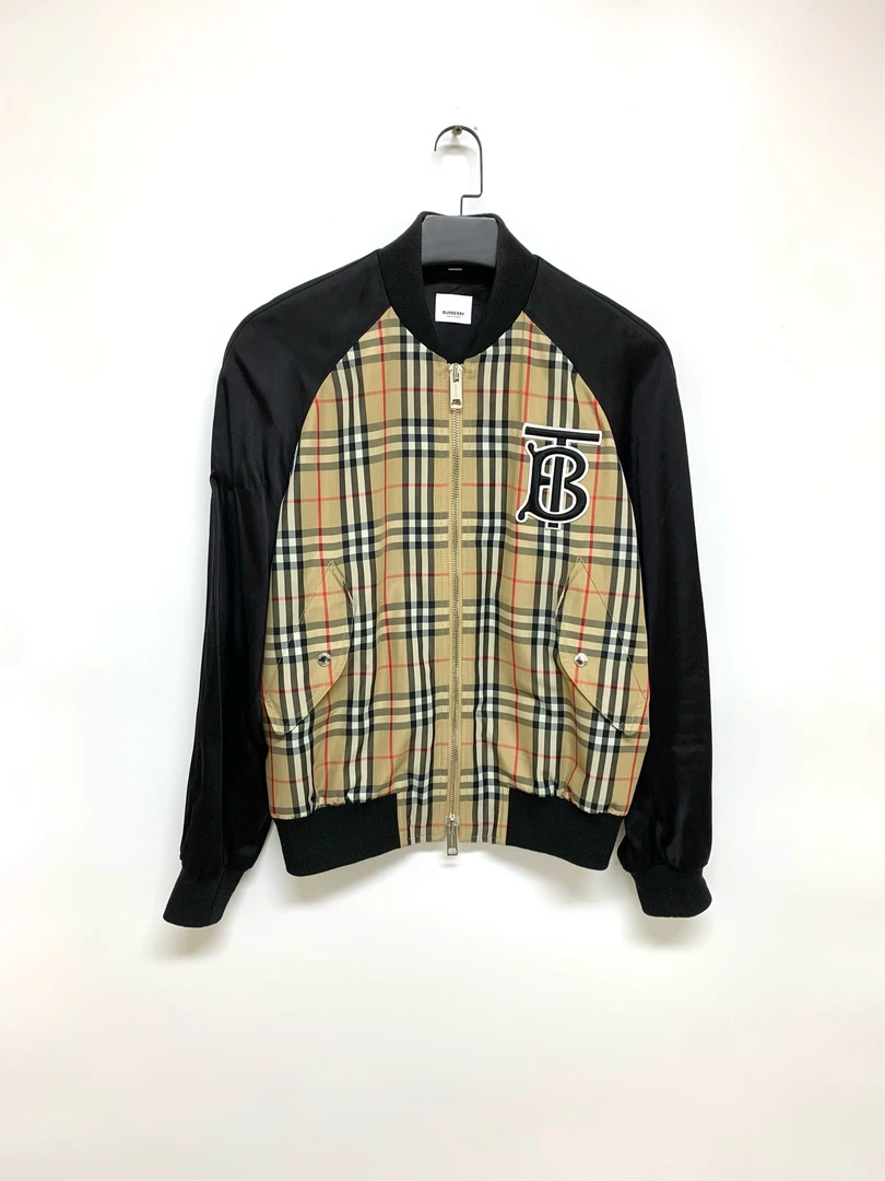 99新  【Burberry】巴宝莉字母印花棒球服/46码Y11658500