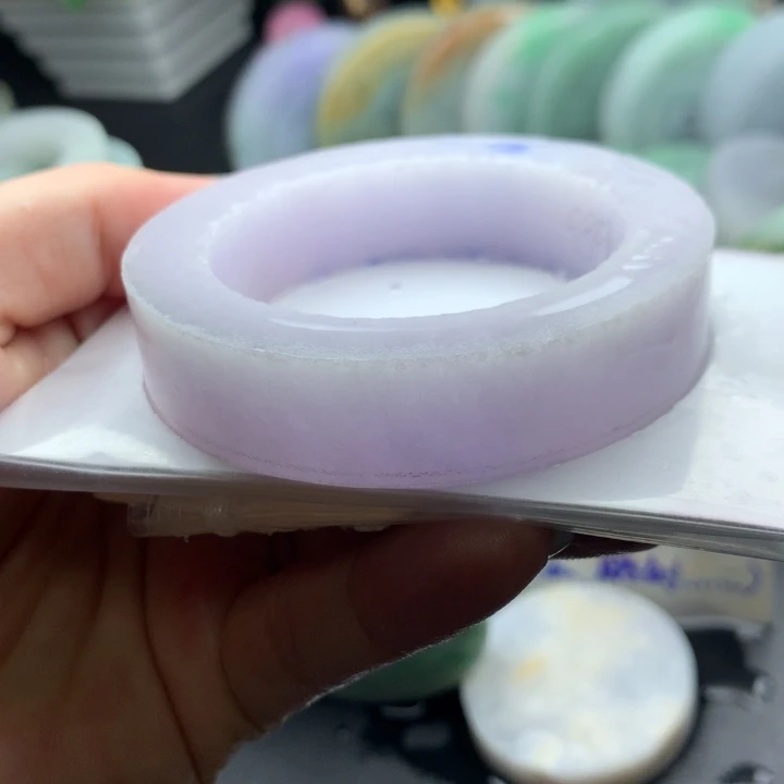 未镶嵌手镯定制翡翠