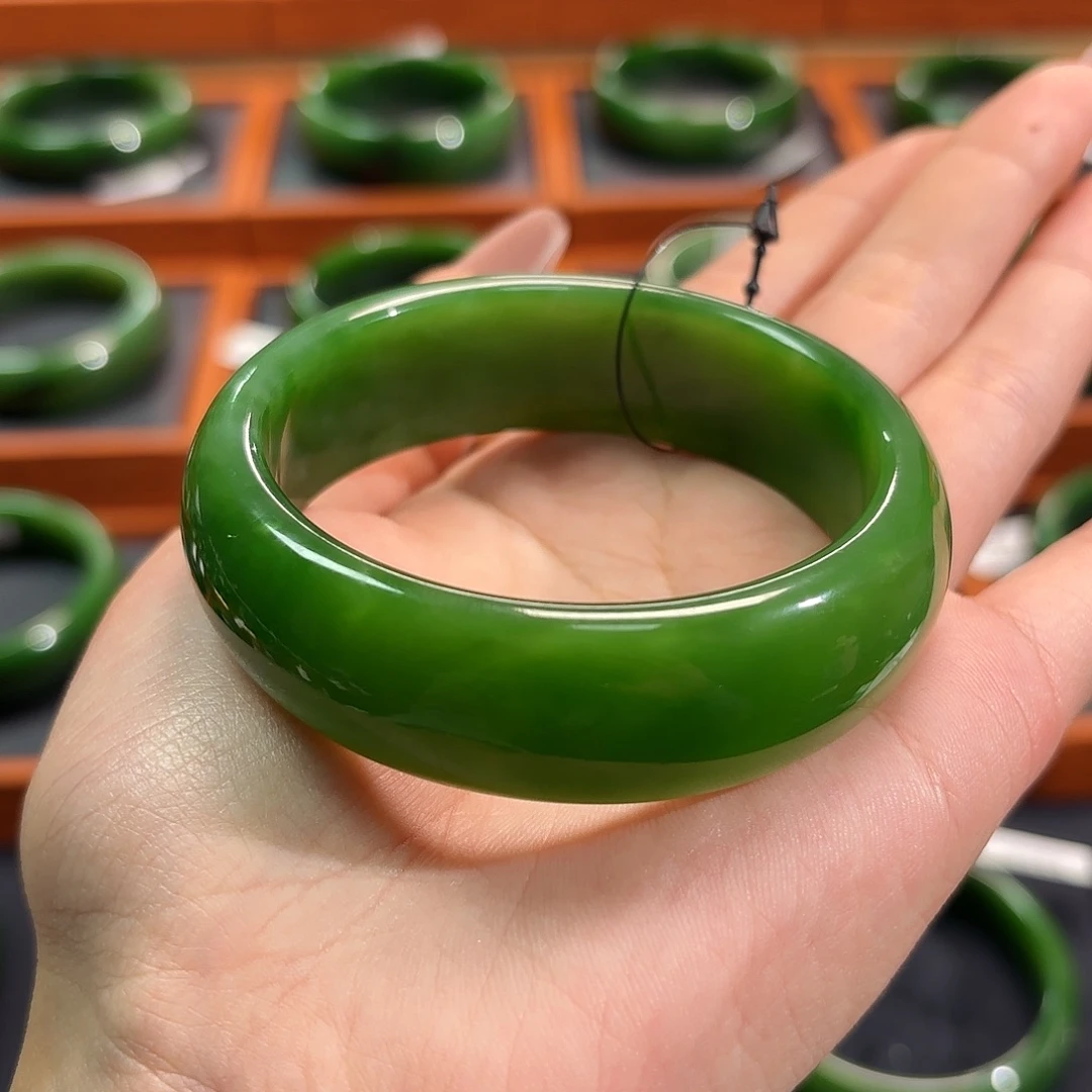 和田玉（碧玉）未镶嵌手镯果阳绿夹层料5657