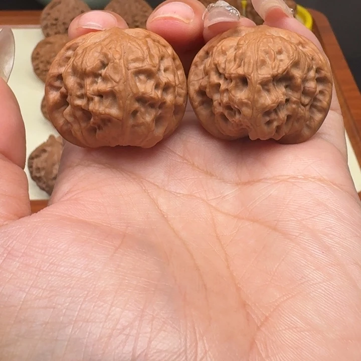 文玩核桃把件全品野狼36