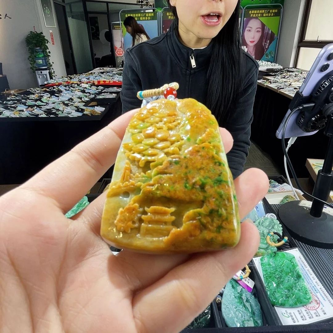 颈饰未镶嵌翡翠一